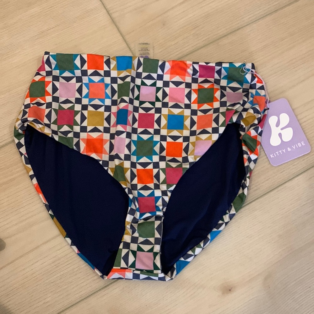 Kitty & Vibe High Waisted Bottoms